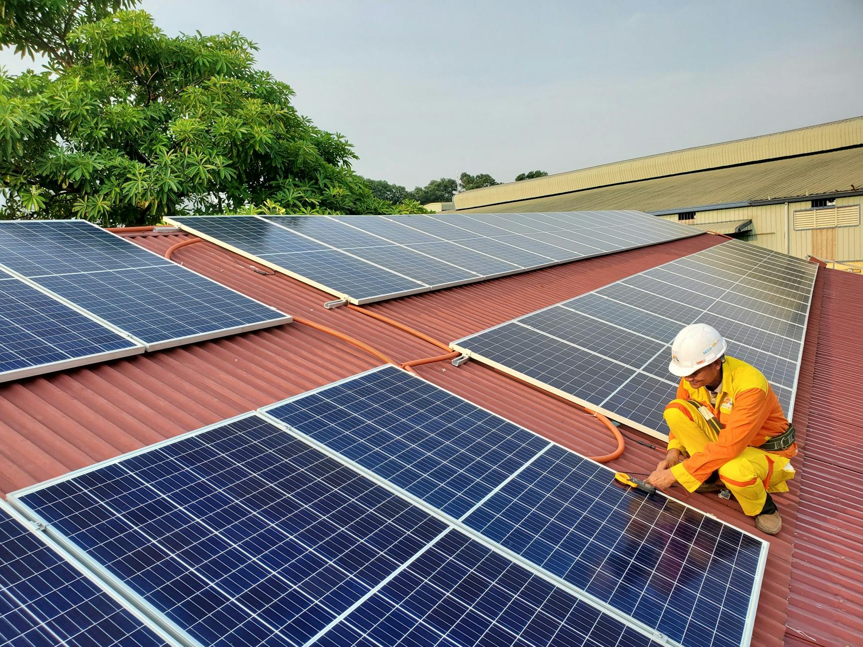 Solar panels - Solar Tax Credits - Image 1