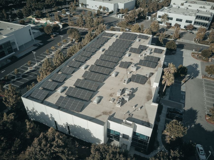 Commercial Solar Guide – 2026 Guide | Free Quotes