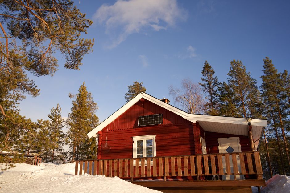 Grid-Tie vs Off-Grid Solar – 2026 Comparison
