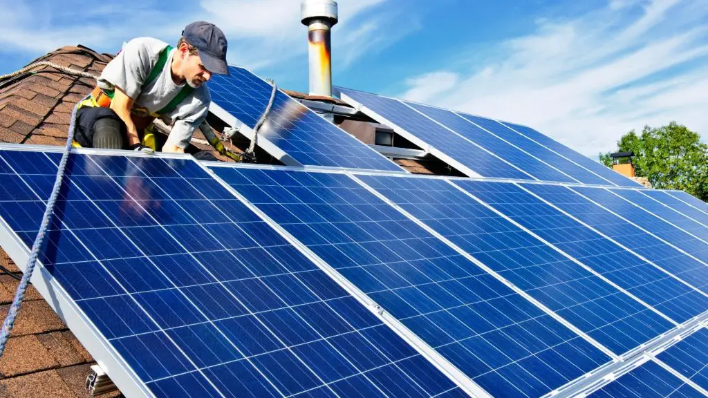 5 Advantages of Clean Solar Panels