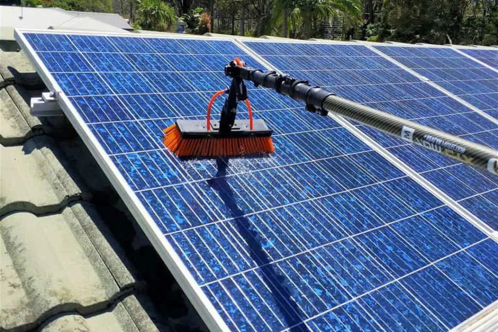 5 Tips On How to Become a Solar Panel Installer