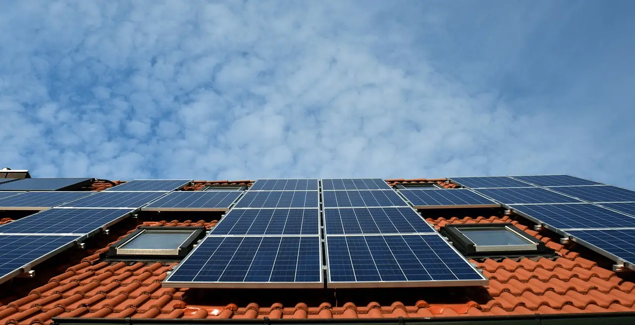 7 Reasons Why Solar Panels Are Worth the Investment  Mental Itch