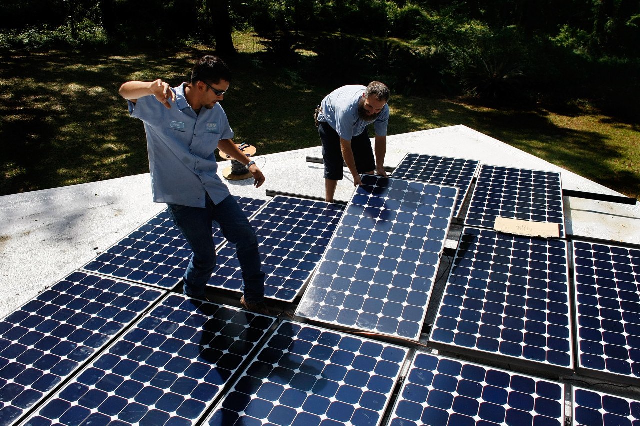 As Solar Panel Prices Drop, Installers Worry About Growth ...