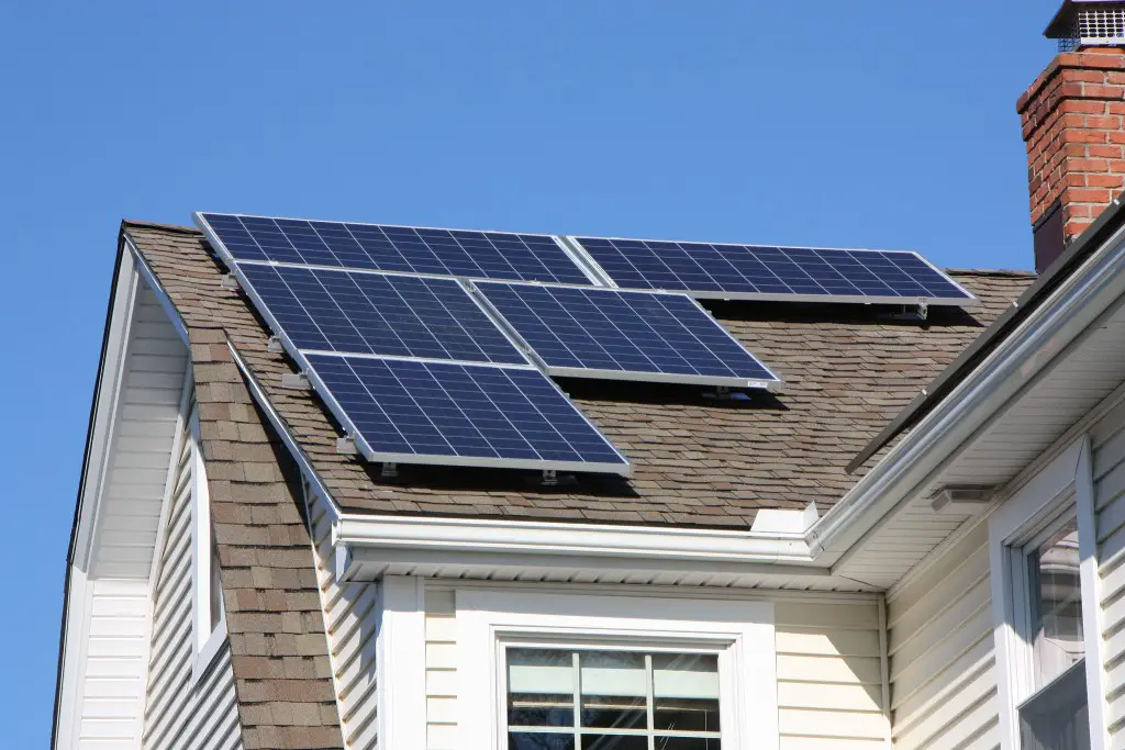 Free solar panels give hope to low income families