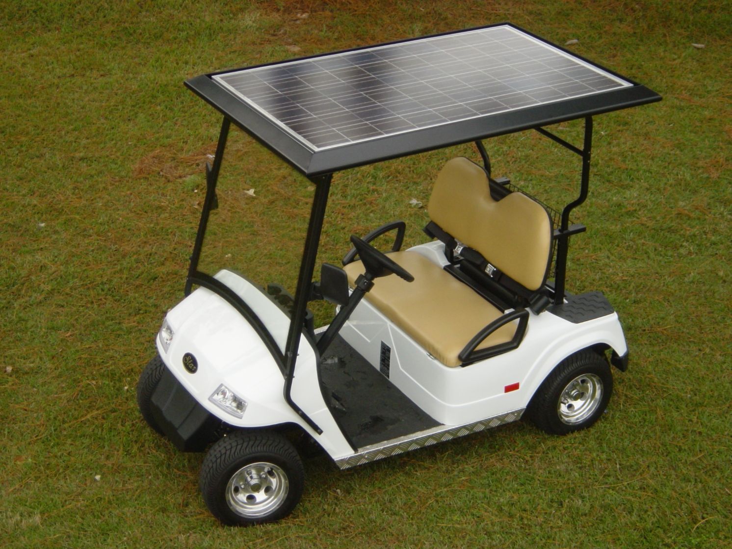 Going Green on the Greens: Why Consider A Solar Panel Golf ...