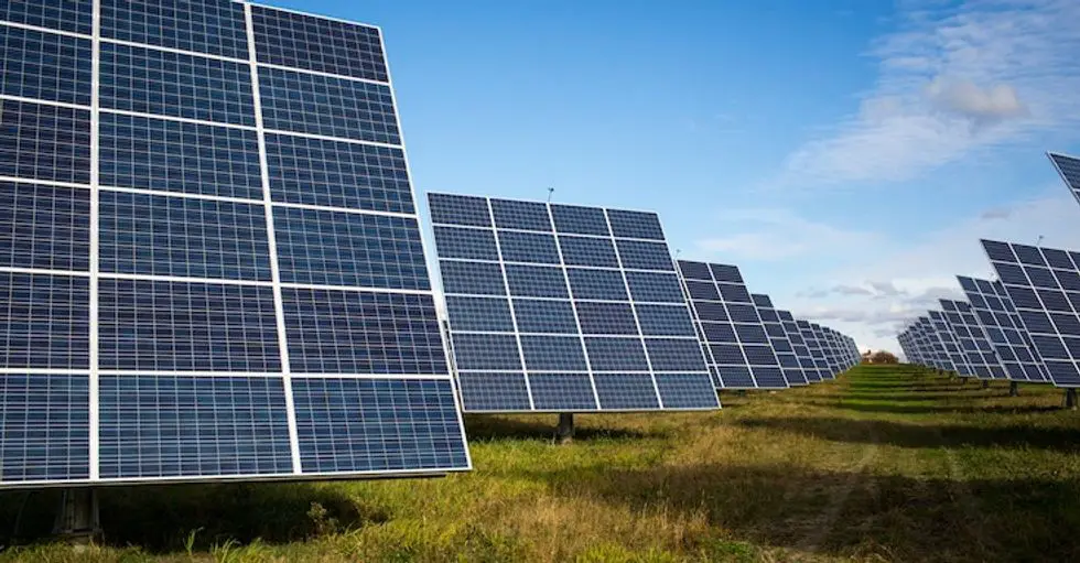 How do you power a solar panel without sunlight? These ...