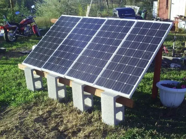 How much does it cost to go off grid?