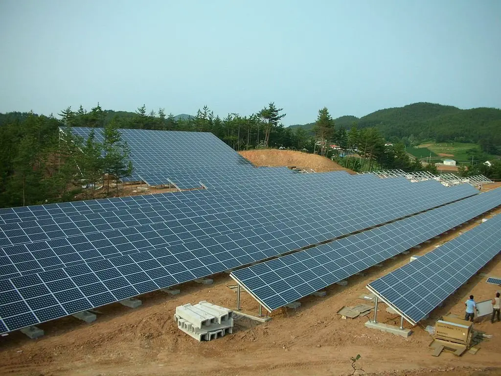 How Much Money Can a Solar Farm Make?