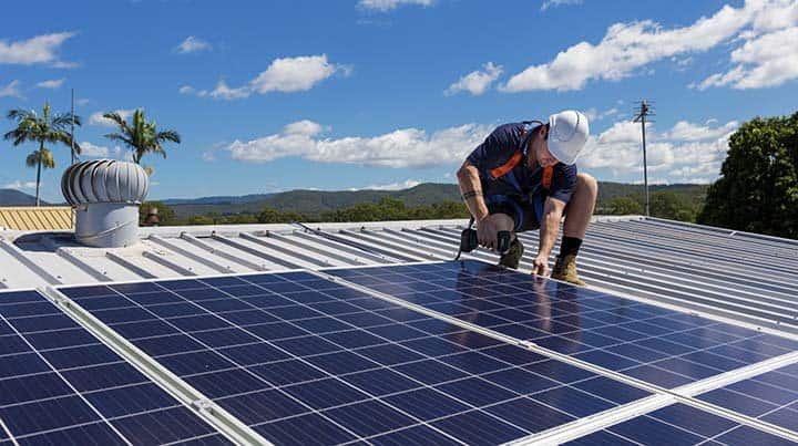 How to Become a Solar Panel Installer? Full Details