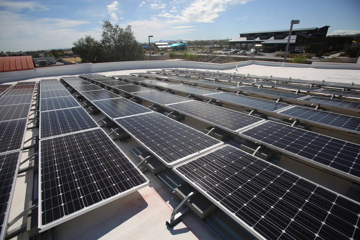 Las Vegas solar energy ranks in top 10, according to report.