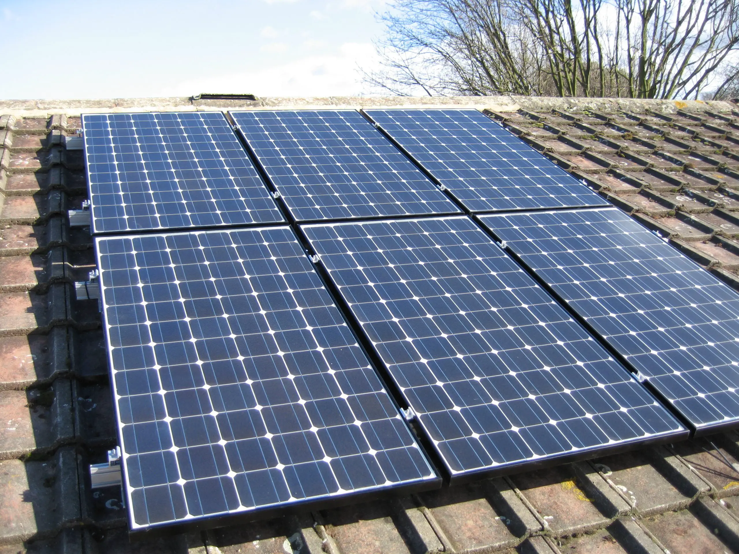 MIT team develops most efficient solar panels to date ...
