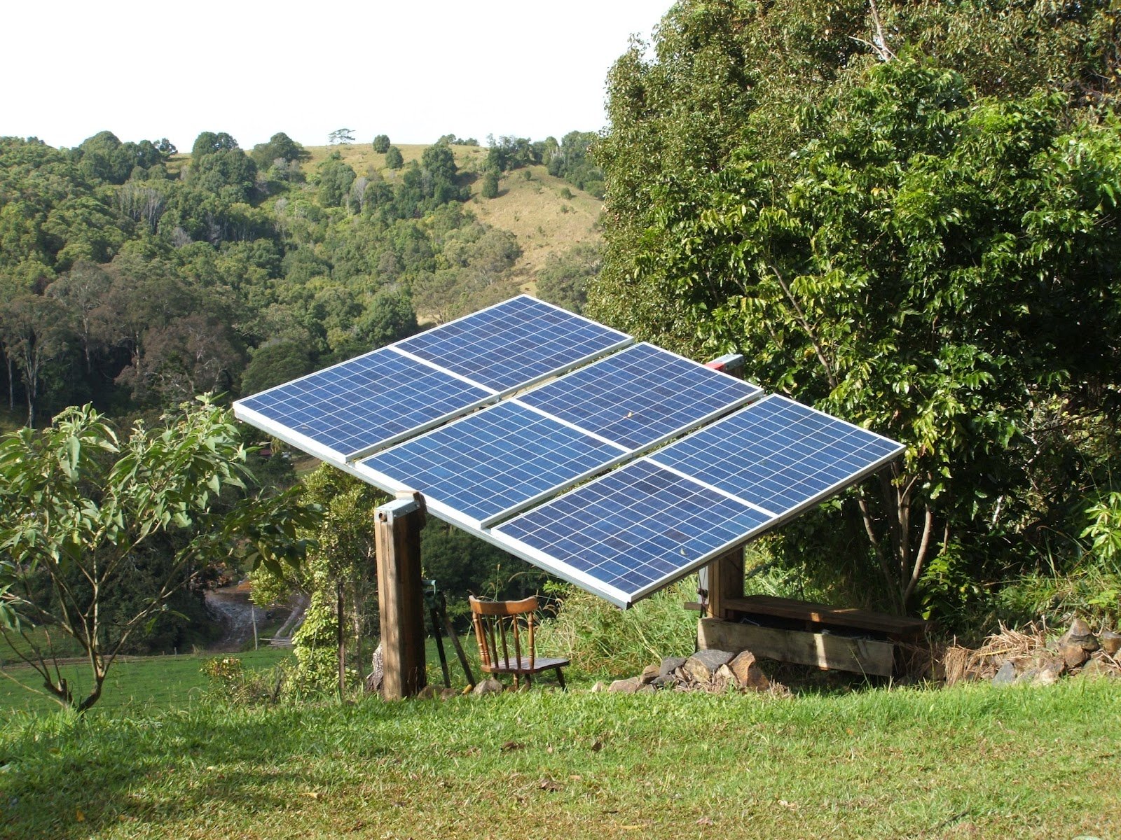 piggabeen valley aquaponics off grid solar panel system diy