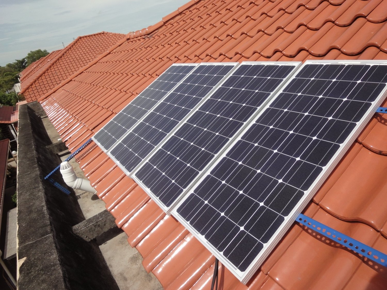 Should you buy solar panels for your home?