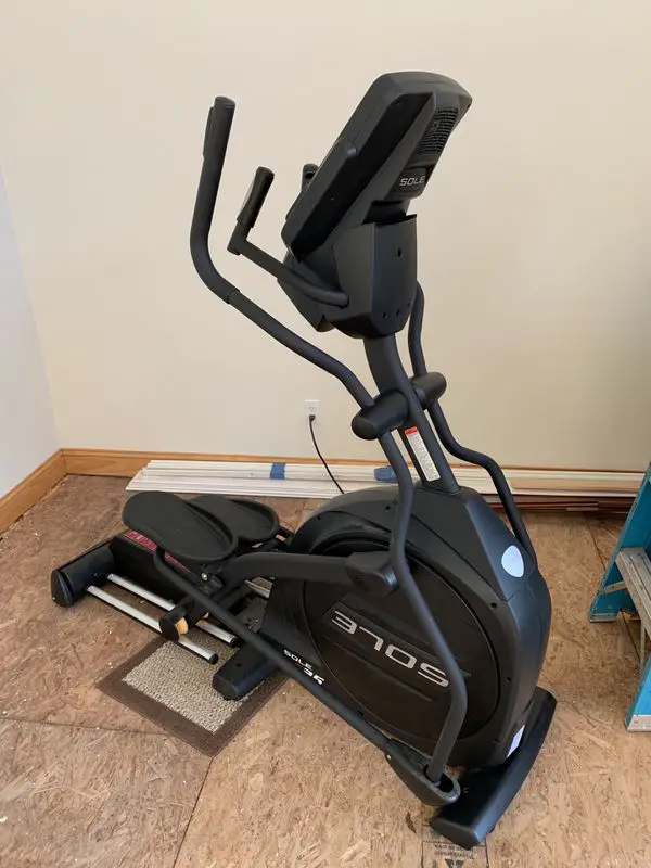 Sole E25 Elliptical for Sale in Dundalk, MD