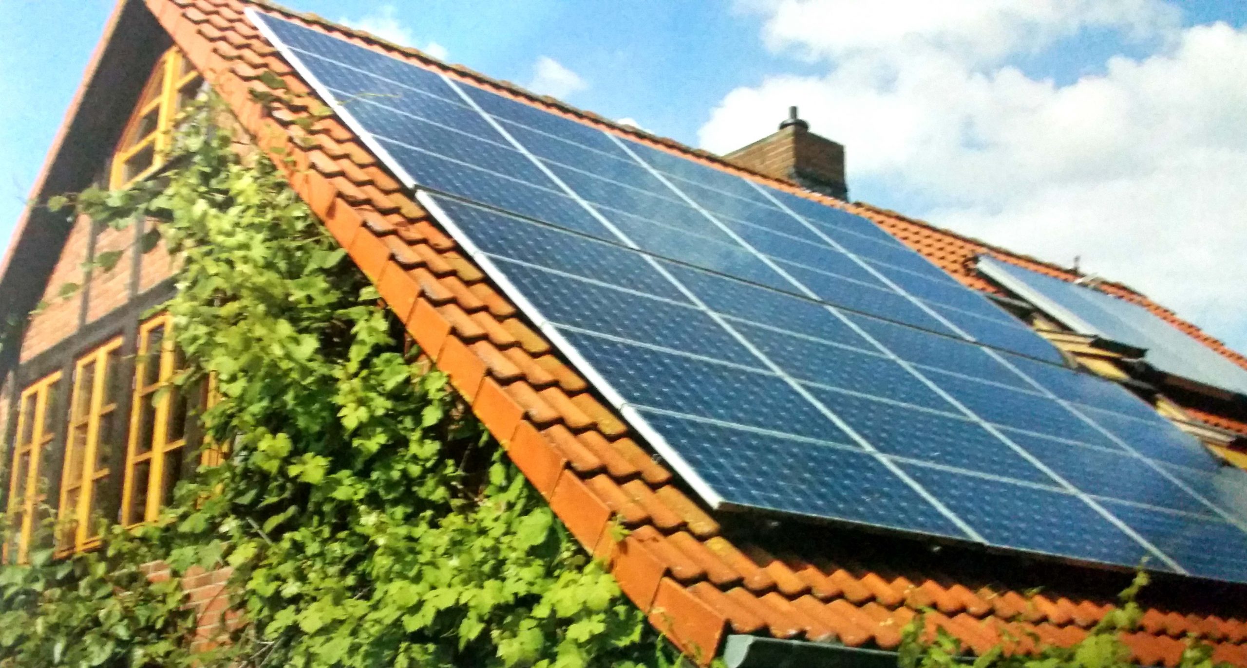 The Economics of Tapping Solar at Home  The Smart Home Decor