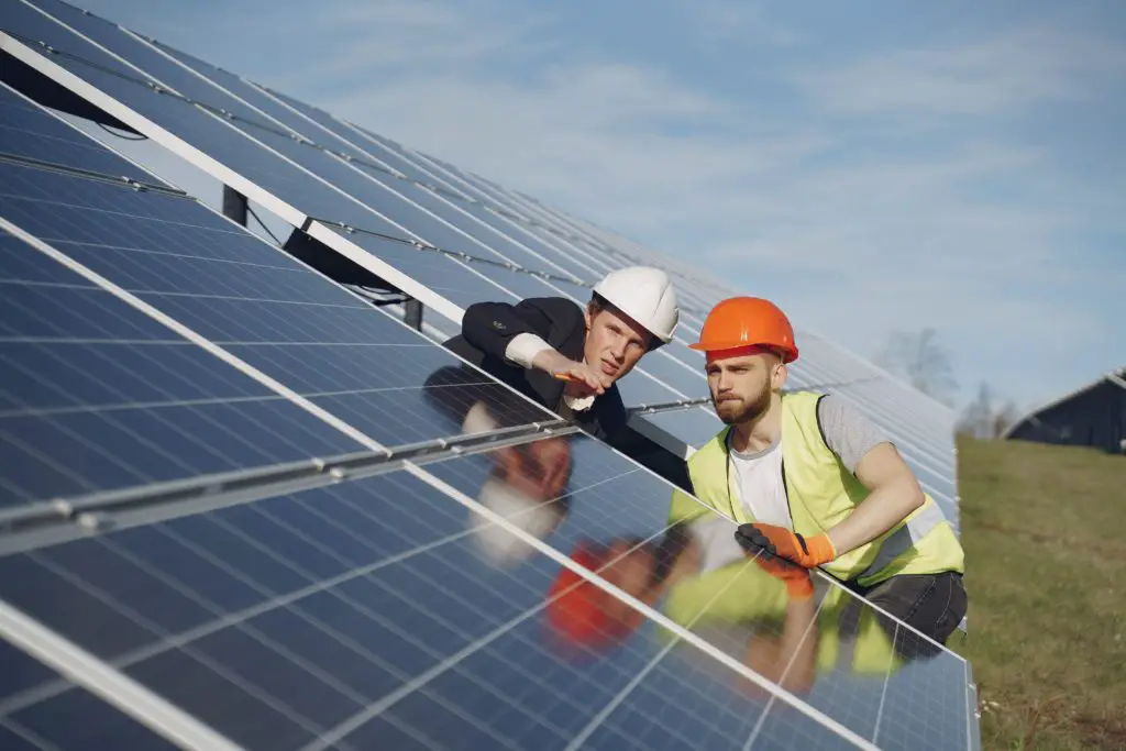 What Is A Solar Energy Technician?