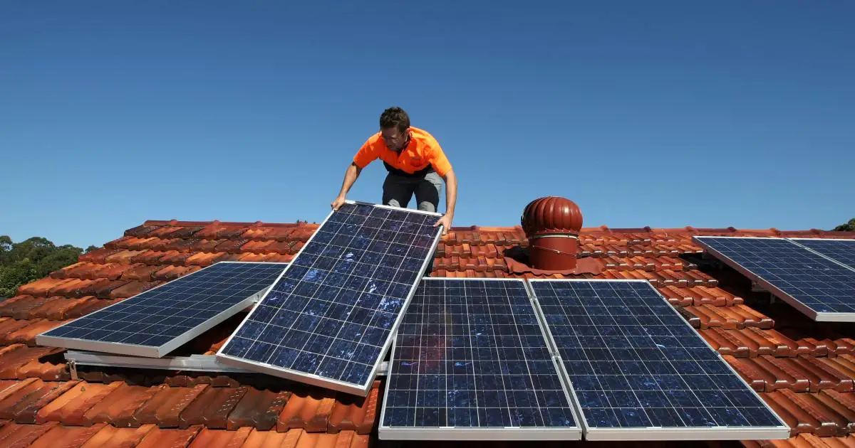 Why rooftop solar costs more than it should  Quartz